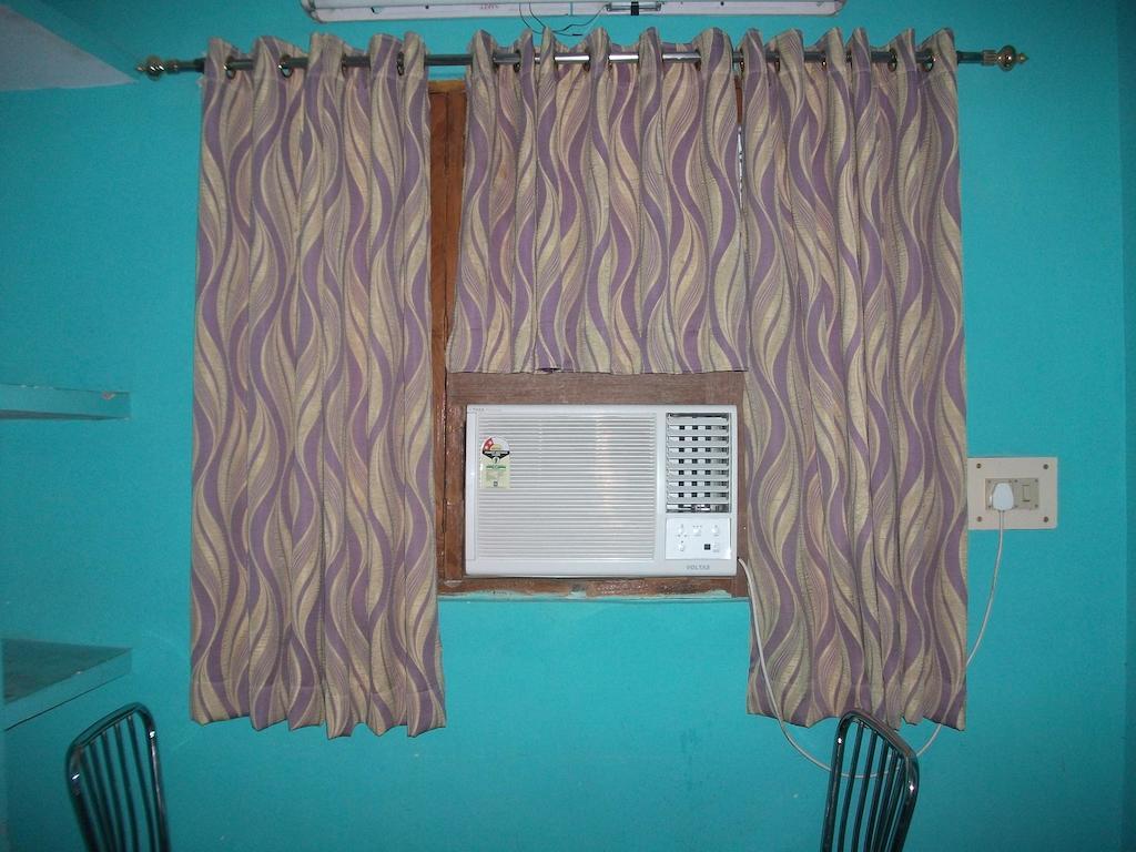 Hare Rama Hare Krishna Guest House Varanasi Exterior foto